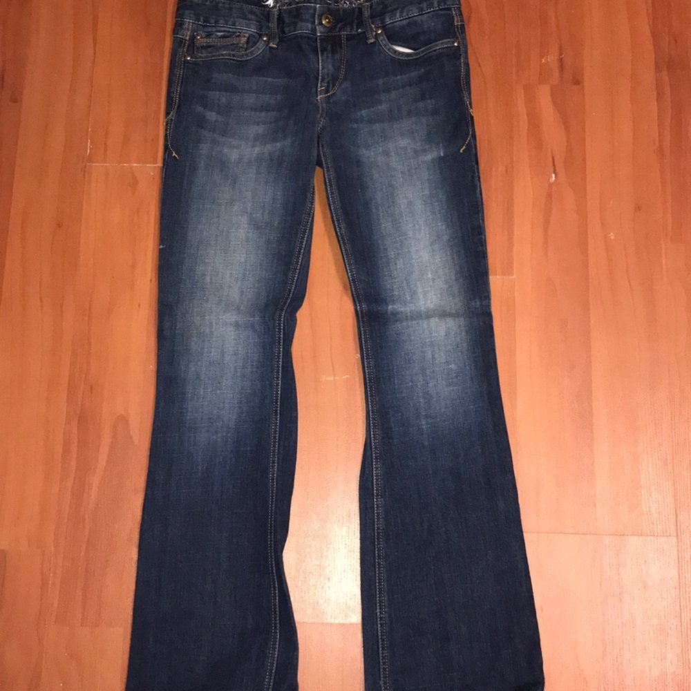 Express jeans.